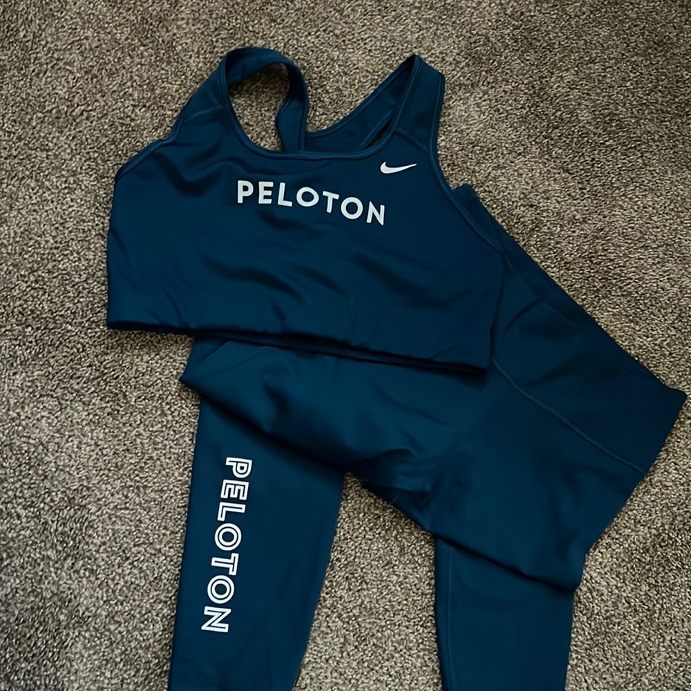 2 piece peloton x Nike set
